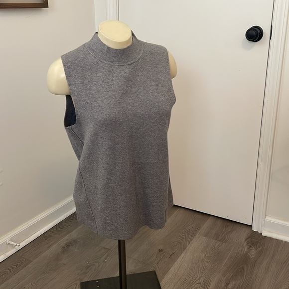 Banana Republic Soft Mock Neck Sweater Shell - Picture 4 of 9